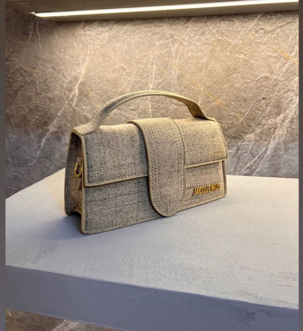 Jacquemus le bambino with og box(1091 bambo hemp color )