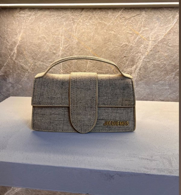 Jacquemus le bambino with og box(1091 bambo hemp color )