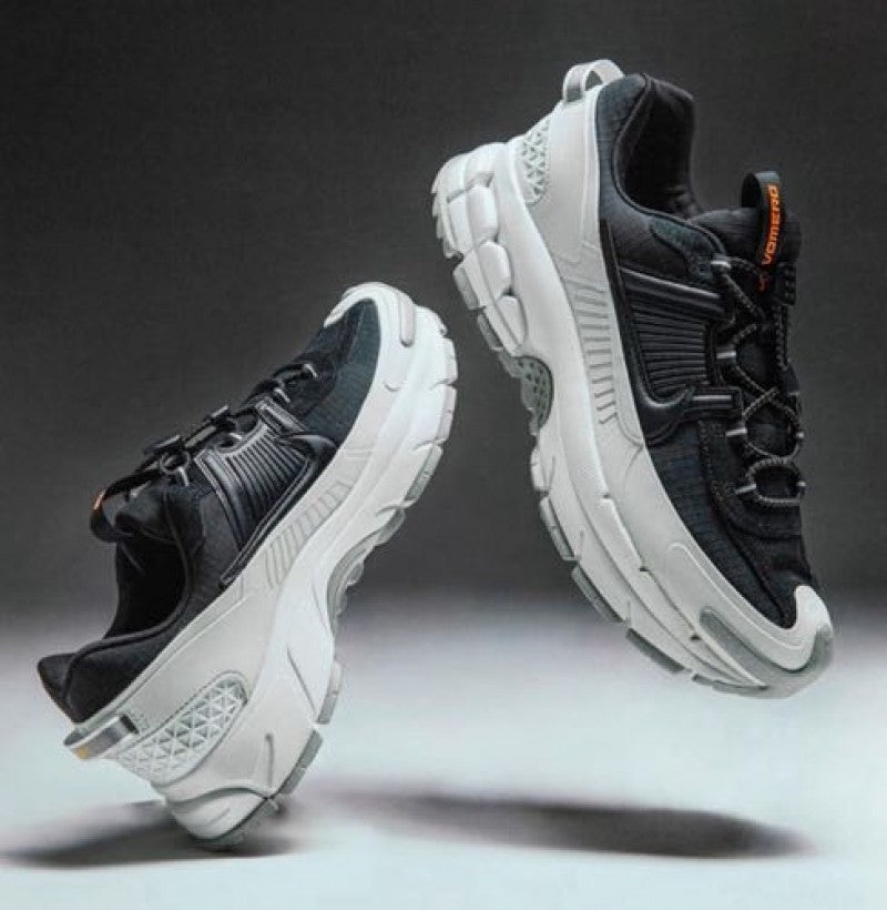 Nik e Zoom Vomero Roam