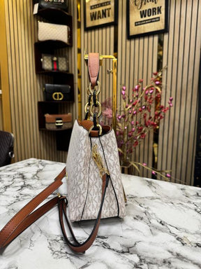 Michael  Kors Shoulder Satchel Bag With Dust Bag (Beige)
