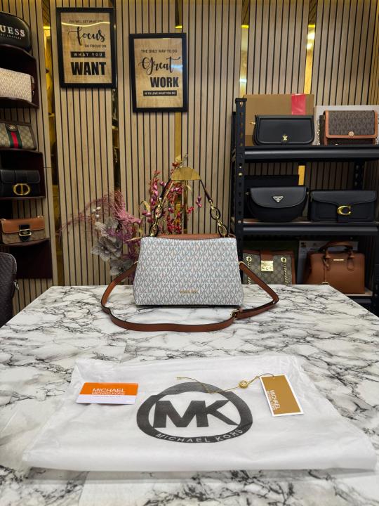 Michael  Kors Shoulder Satchel Bag With Dust Bag (Vanilla)