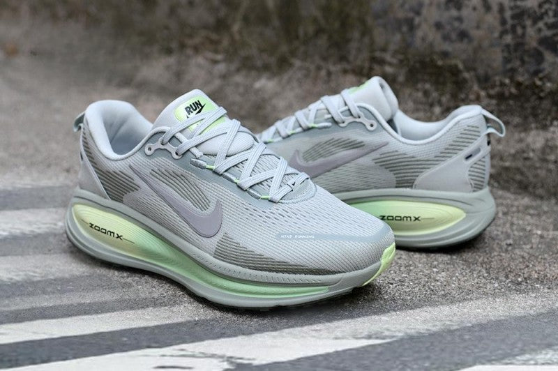 Nikee vomero 18 barley volt grey