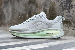 Nikee vomero 18 barley volt grey