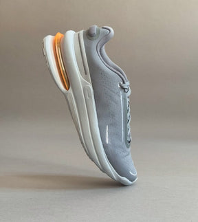 Nikee Air zoom upturn sc Grey