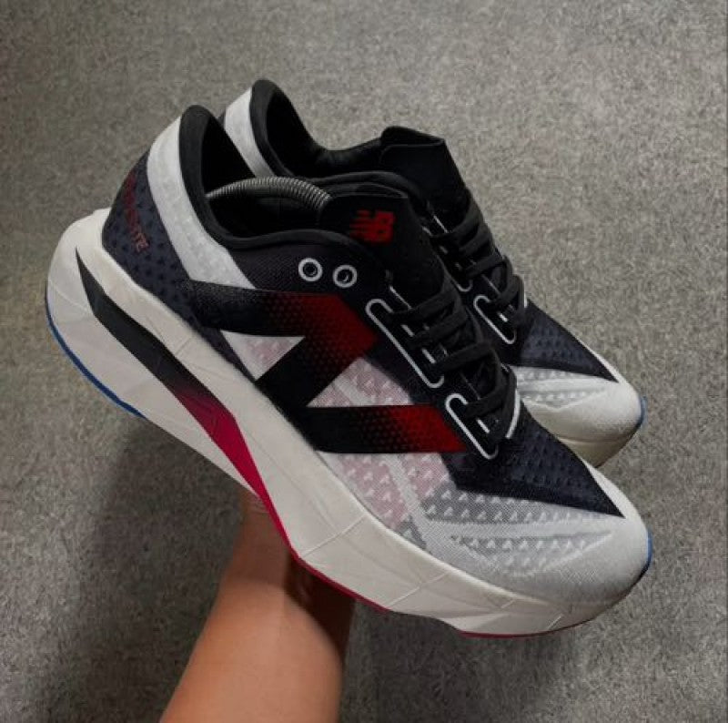 New Balance Sc Elite 4 Black Red