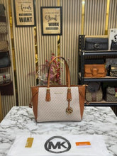 Michael  Kors  Voyager  Leather  Satchel  Shoulder  Bag  With  Dust  Bag  (19028  Beige  Brown)