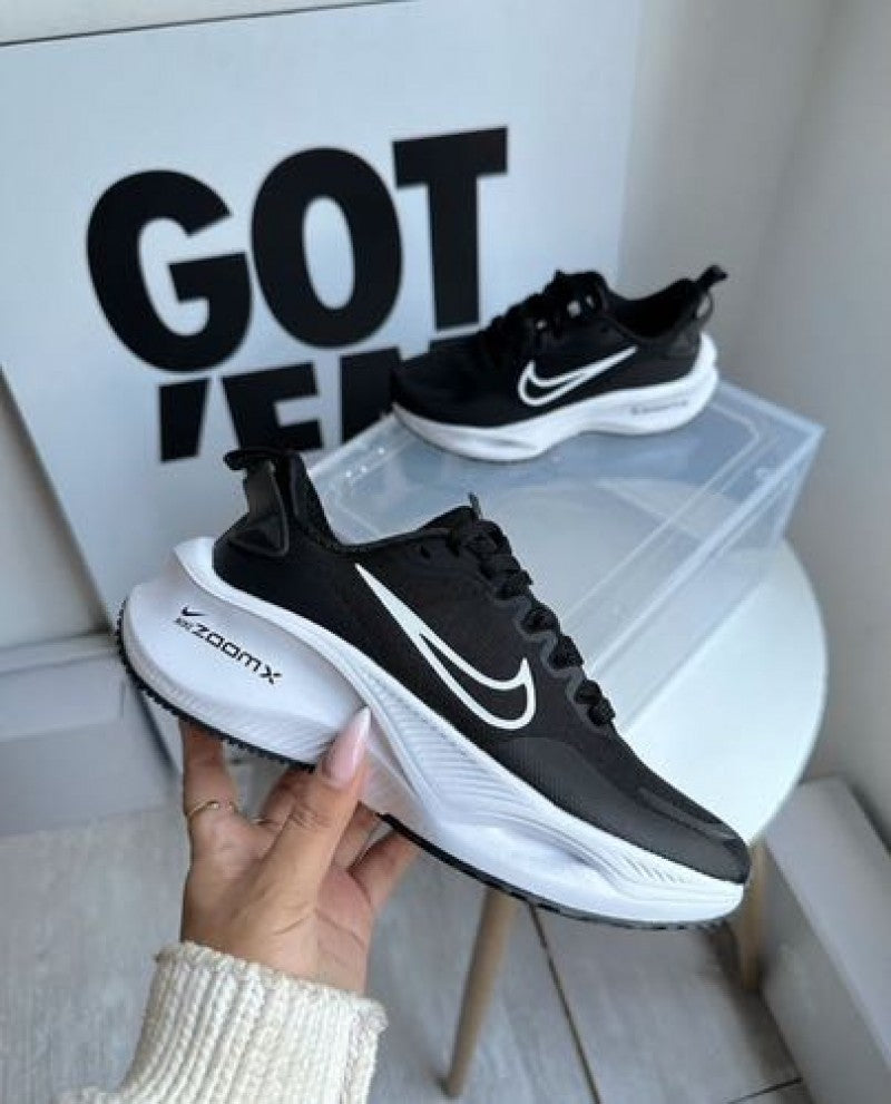 Nikee Zoom x Smily Pro Black