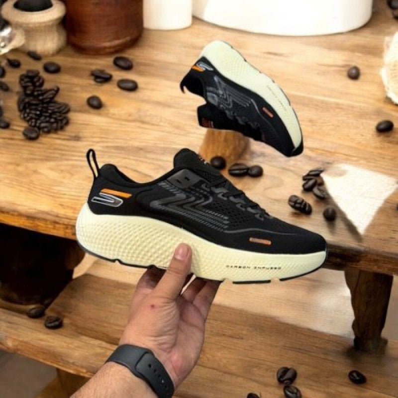 S go run max road black beige
