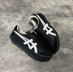 Onitsuka Tiger Tokuten Slip On Black
