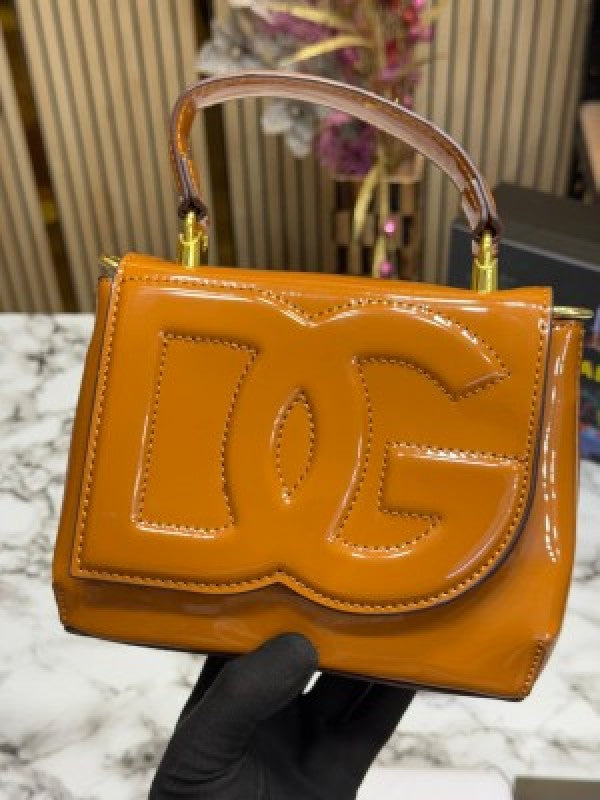 Dolce  &  Gabbana  lacquered  bag  mini  DG Logo  (Brown)