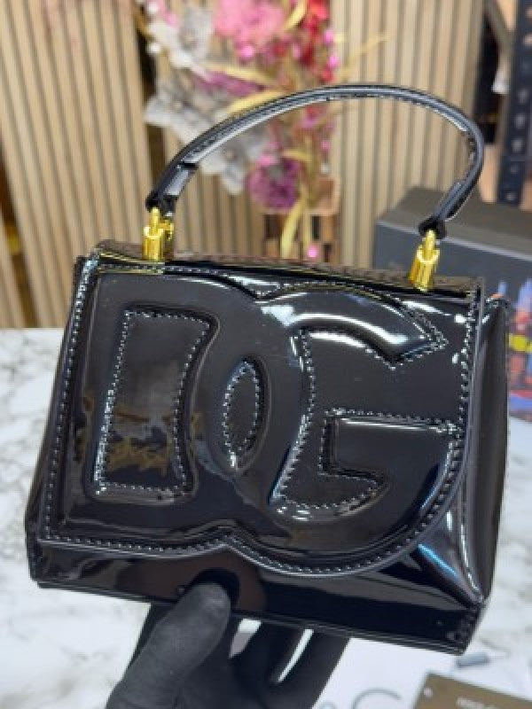 Dolce  &  Gabbana  lacquered  bag  mini  DG Logo  (Black)