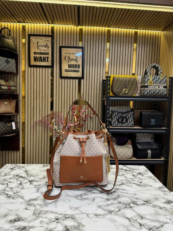 Michael  Kors Maeve Medium Bucket Bag With Dust Bag (Beige Brown)