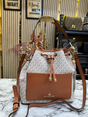 Michael  Kors Maeve Medium Bucket Bag With Dust Bag (Beige Brown)