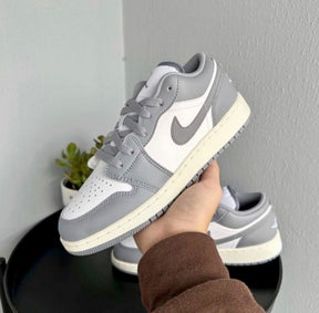 Air Jordan 1 Low Vintage Grey