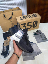 Adida s Yeezy 350 V2 ONYX Semi UA with all accessories