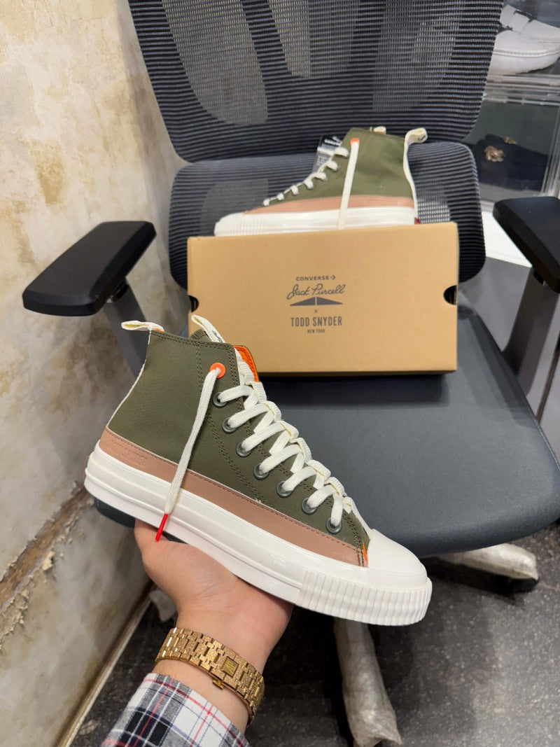 CONVERSEE CHUCKS TYLOR HIGH TODD SNYDER REBEL PREP