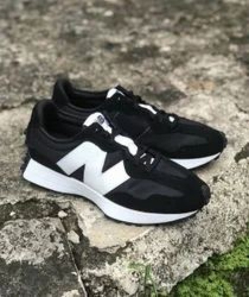 New balan ce 327 black white