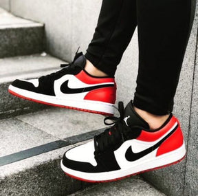Nikee Air Jordan 1 Low Black Toe