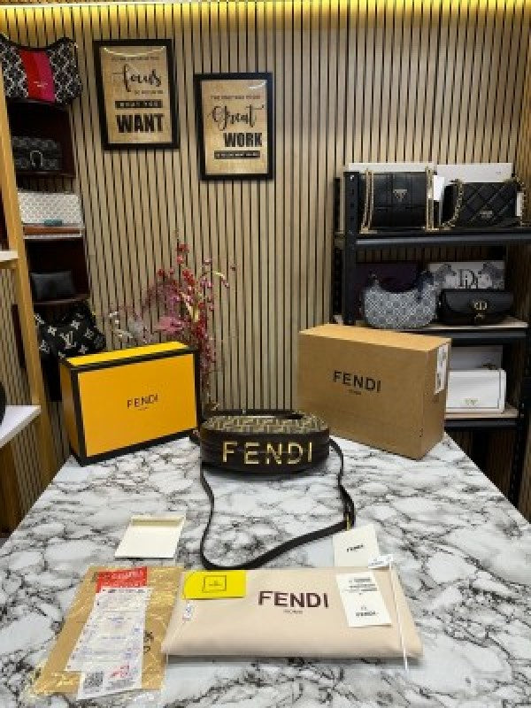 Fendi  Fendigraphy  Hobo  Ff  Jacquard  Bag  With  Og  Box  And  Dustbag  (Brown)