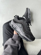 Nik ee AirMax Futura Black