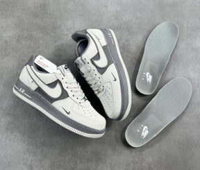 Airforcee 1 Low Epic Grey with keychain As2