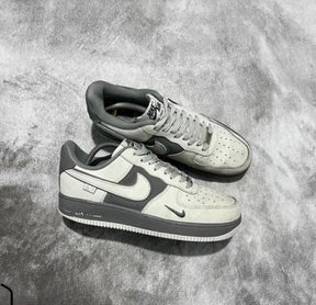 Airforcee 1 Low Epic Grey with keychain As2