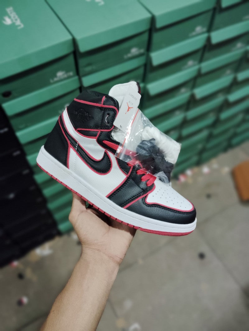Nikee Air jordan Retro 1 Bloodline Semi UA 155