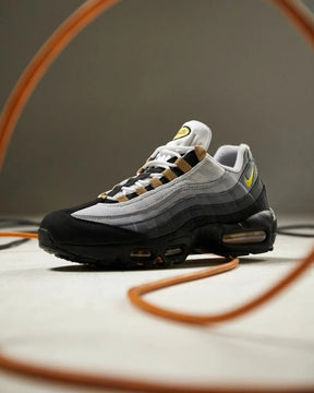 Nikee AirMax 95 Yellow Strike