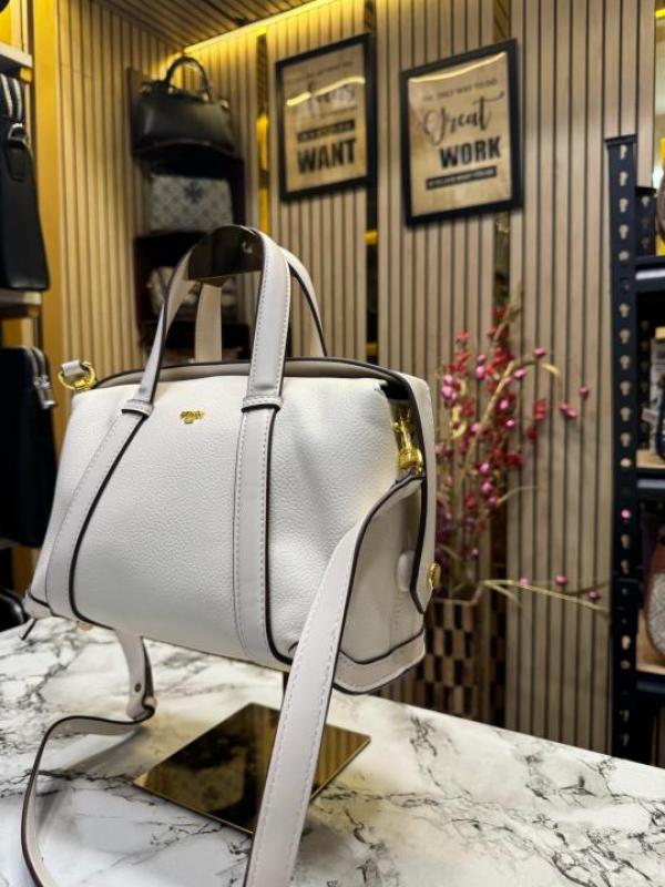 FEND  I LEATHER BOWLING HANDBAG WITH SLING PREMIUM QUALITY WITH DUST BAG (WHITE)