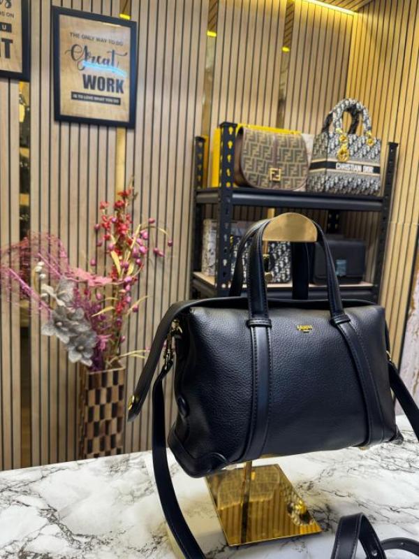 FEND  I LEATHER BOWLING HANDBAG WITH SLING PREMIUM QUALITY WITH DUST BAG (BLACK)
