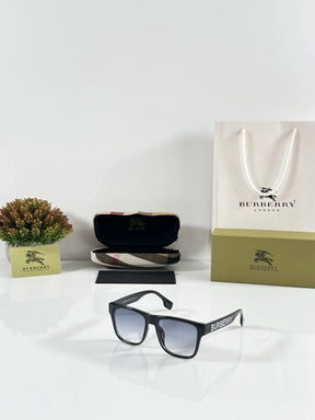 Burberry 4458 Black Blue