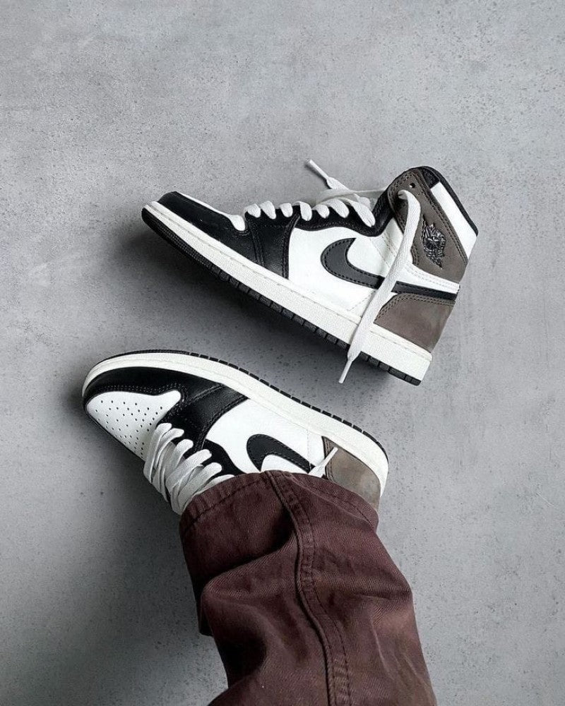 NIK Air JORDAN RETRO 1 HIGH MOCHA SEMI UA