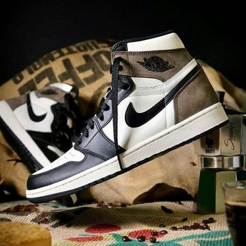 NIK Air JORDAN RETRO 1 HIGH MOCHA SEMI UA