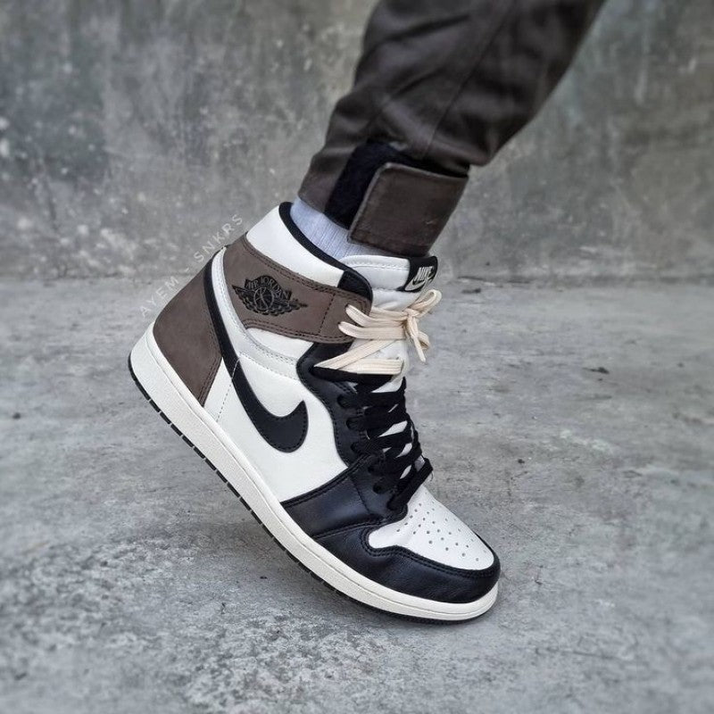NIK Air JORDAN RETRO 1 HIGH MOCHA SEMI UA
