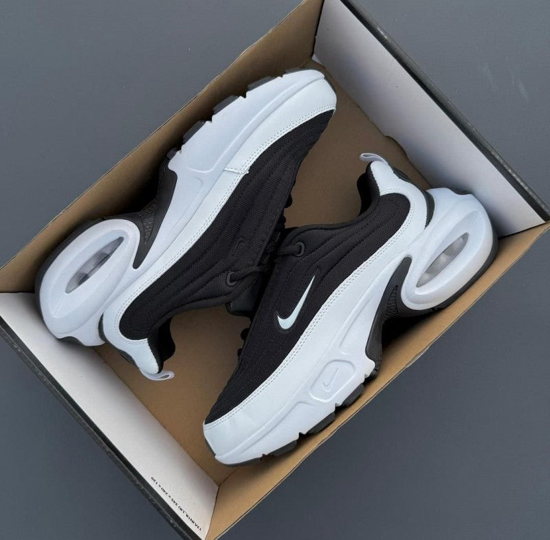 Nike Airmax portal racer black white 718