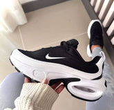 Nike Airmax portal racer black white 718