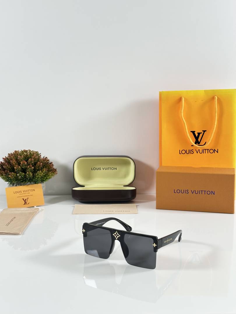 Louis Vuitton 3371 Black