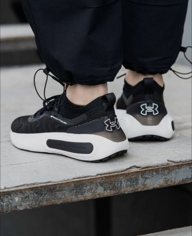 Under Armour Phantom 4 Black