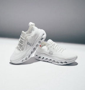 Loewe X On Cloud tilt 2 0 white fix