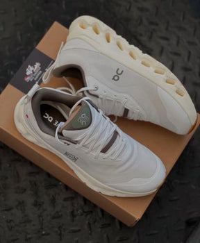 Loewe X On Cloud white Olive