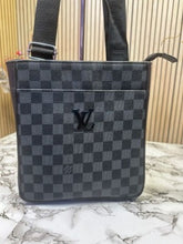 LOUIS  VUITTON SIDE BAG WITH DUST BAG HEAVY QUALITY (BLACK CHECKS) 8010LV