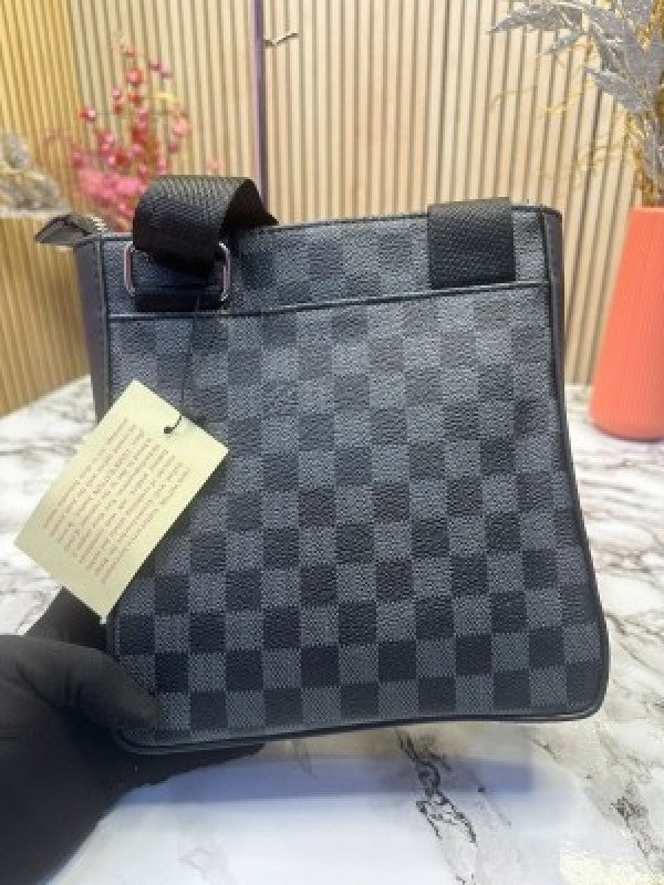 LOUIS  VUITTON SIDE BAG WITH DUST BAG HEAVY QUALITY (BLACK CHECKS) 8010LV