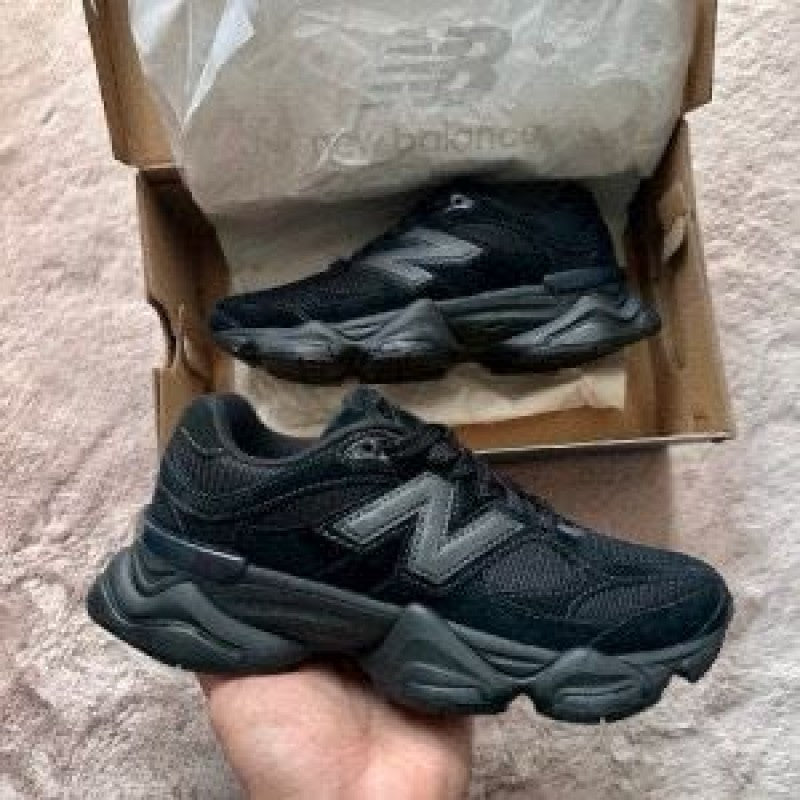 9060 triple black