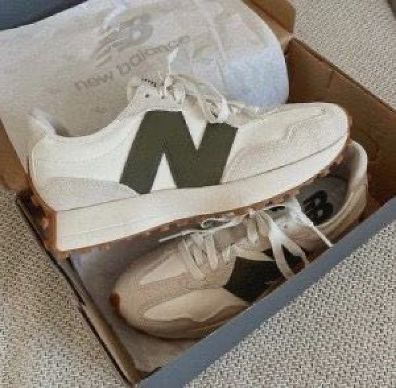 NEW BALANC 327 moonbeam oak leaf mens