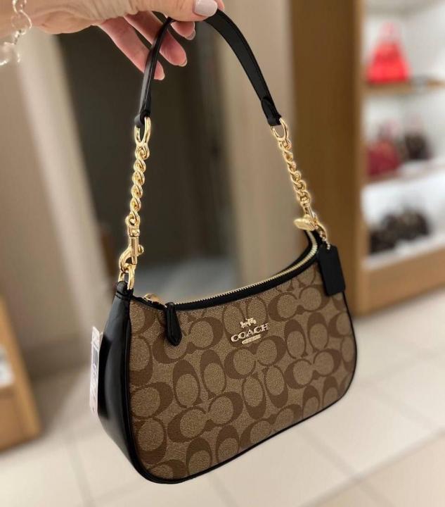 Coach  teri  shoulderbag  with  og  box  (1013 tan)