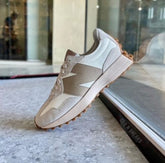 New Balance 327 Moonbeam Driftwood 186