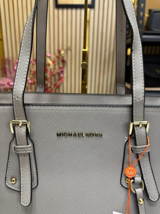 Michael  Kors Voyager Premium Quality Tote Bag With Dust Bag (Grey)