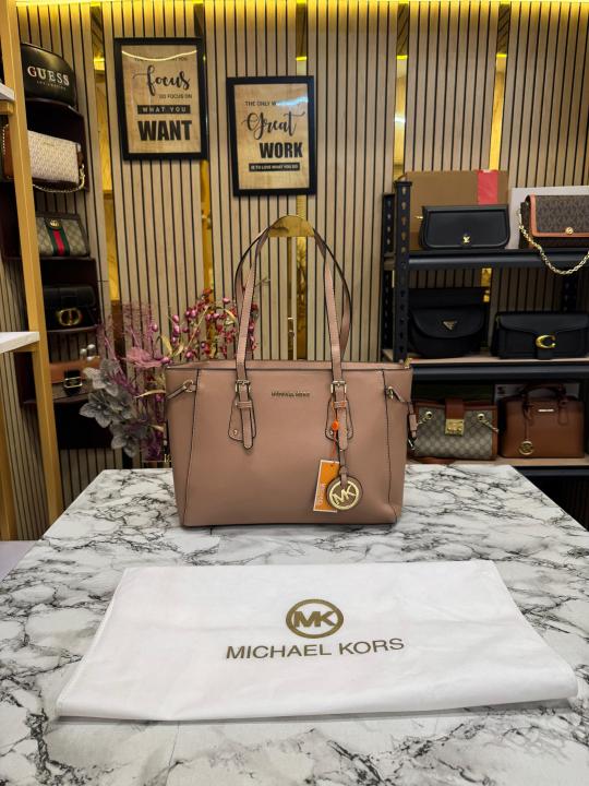 Michael  Kors Voyager Premium Quality Tote Bag With Dust Bag (Red Sand)