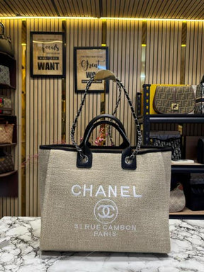 Chane  l Paris Rue Cambon Timeless Tote Bag (Khaki Black)