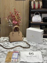 Michael  Kors Veronica Extra Small Saffiano Leather Crossbody Bag (apricot)